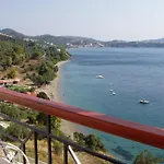 Vassilias Beach Hotel Hotel *