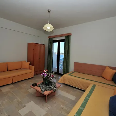 Vassilias Hotel *