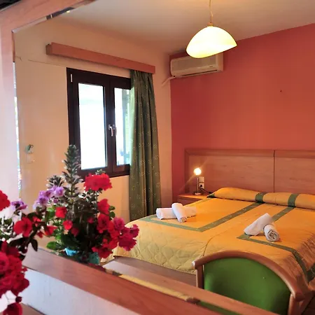 Vassilias Beach Hotel