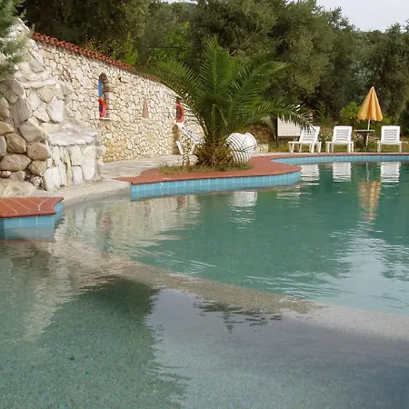 vassilias beach hotel