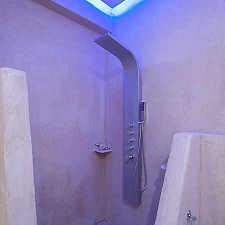 Vassilias Beach Hotel * Vasziliász