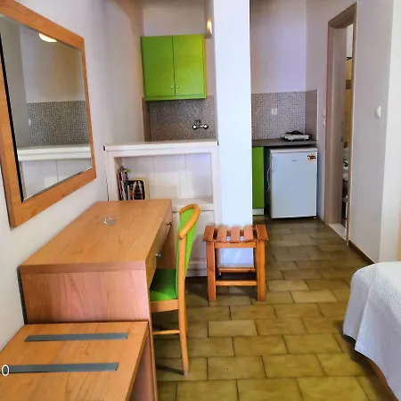 Hotel Vassilias *