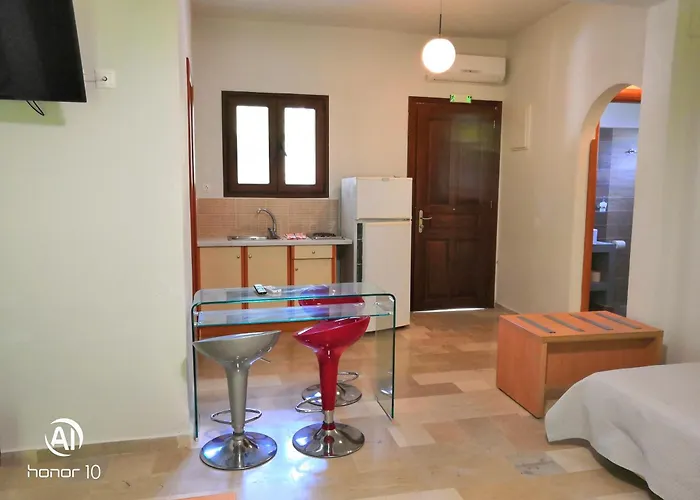 Vassilias Beach Hotel Hotel