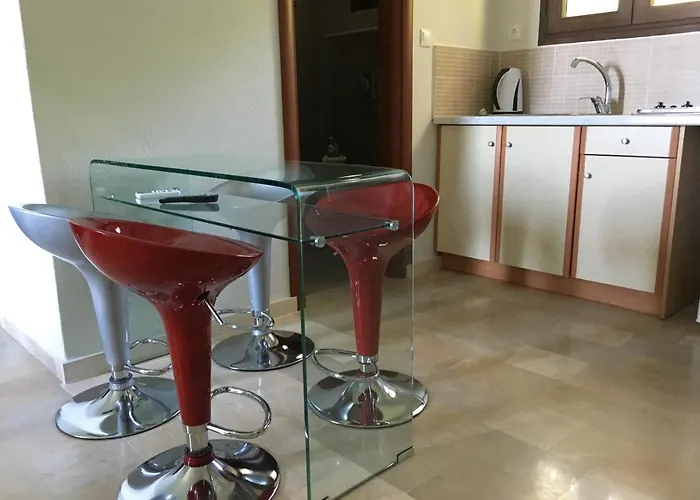 Vassilias Beach Hotel Hotell *