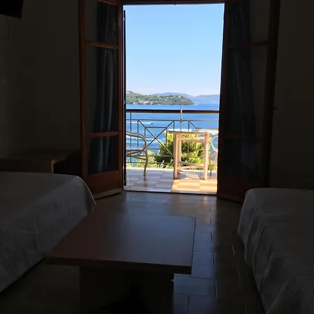 فندق Vassilias Beach Hotel